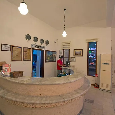 Sami فندق